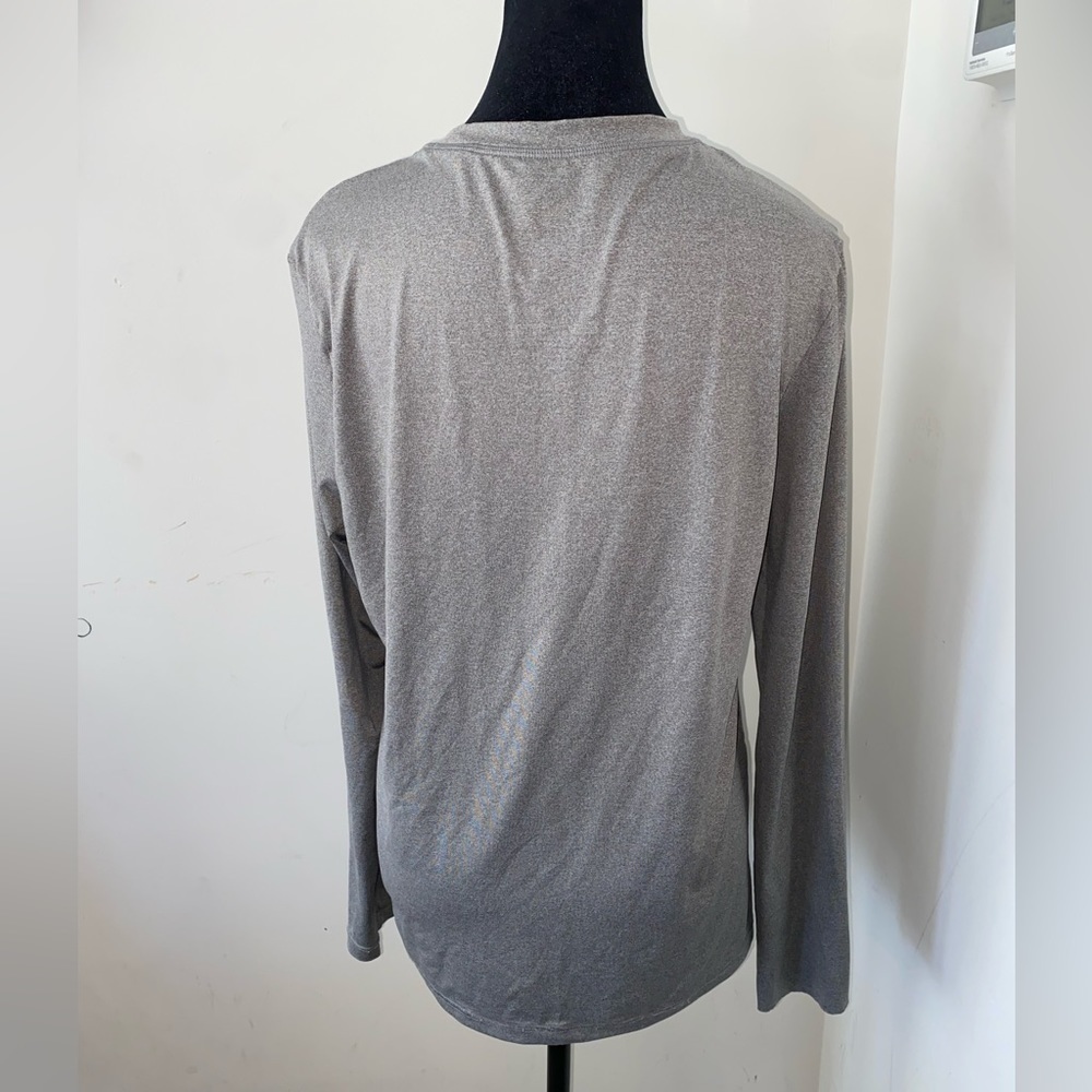 HURLEY Men's Long Sleeve Shirt Moisture
Wicking UPF 50 Protection Size small - Picture 4 of 4